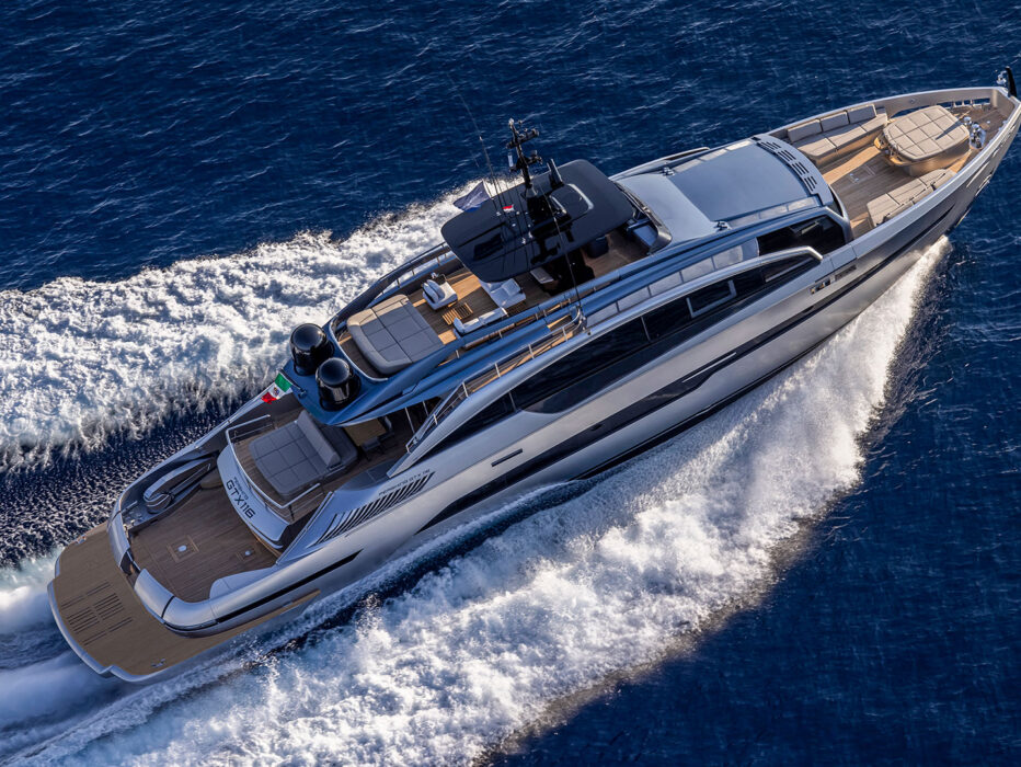 Pershing-GTX116-Ferretti-Group_Caracol-aerodynamic-grilles-3D-printed-LFAM-HeronAM1